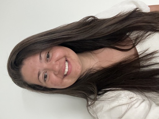 Iasmim M.