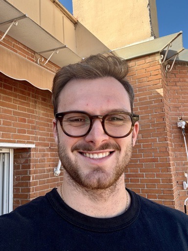 Lukas K.